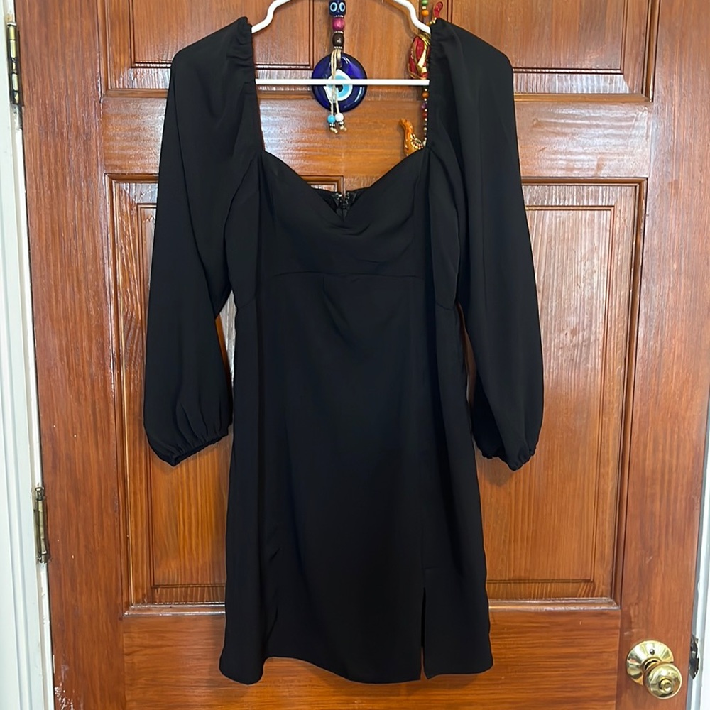 NWT Abercrombie & Fitch Black Sweetheart neck Mini Dress with slit